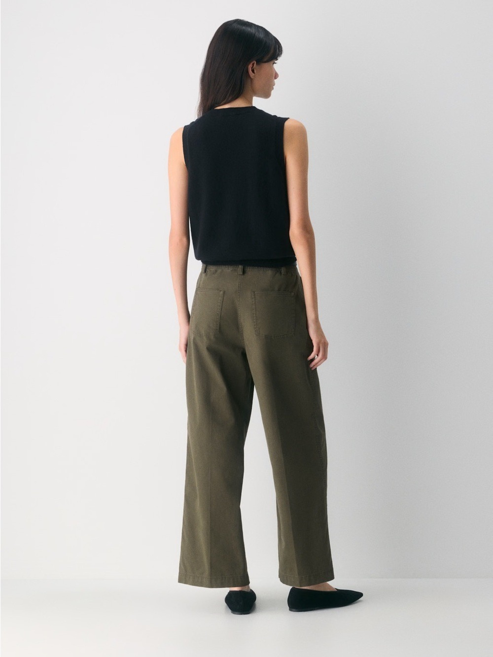 ARITZIA WILFRED CHINO RELAXED HI-RISE WIDE PANT In washed dark olive - Picture 3 of 12